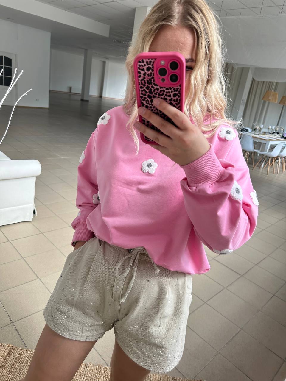 BĒŠI DŽINSA ŠORTI AR AKMENTIŅIEM