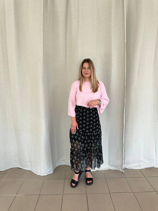 SVĀRKI AR PUĶĪTĒM